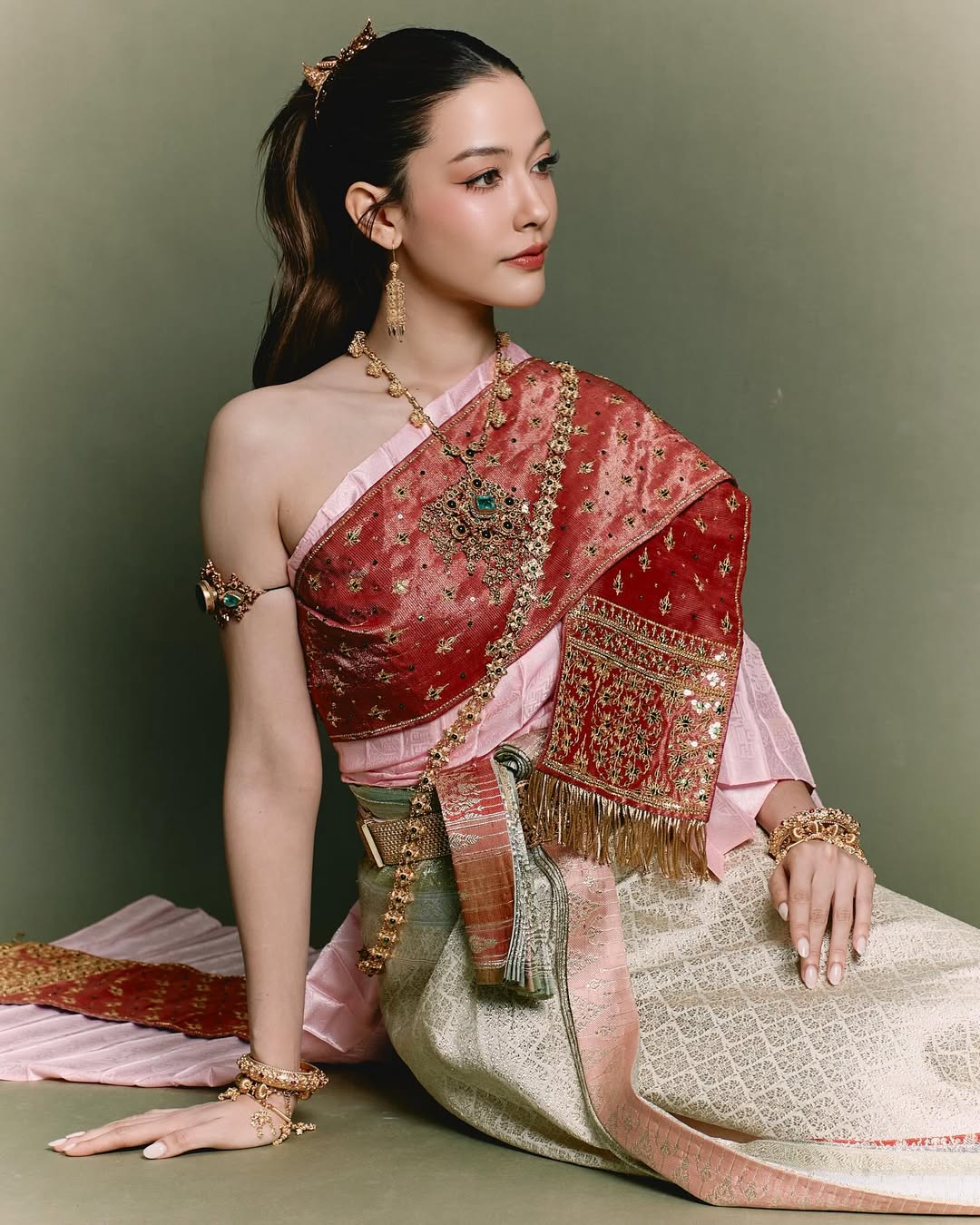 จีน่า - ญีนา ซาลาส