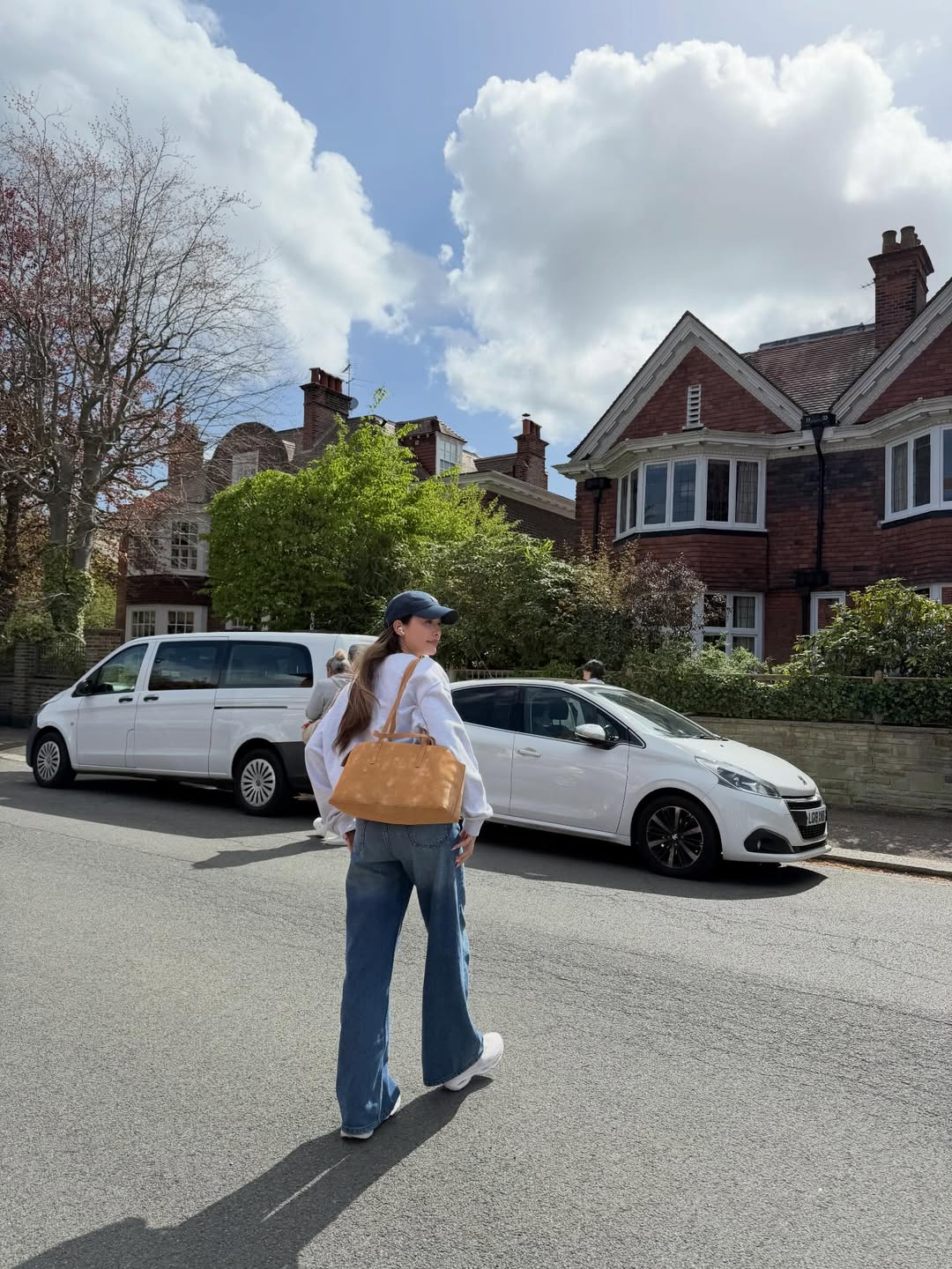 จีน่า - ญีนา ซาลาส