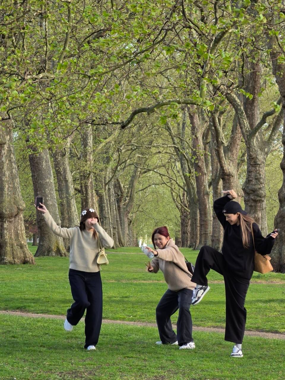 จีน่า - ญีนา ซาลาส