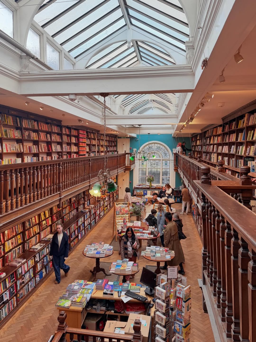 จีน่า - ญีนา ซาลาส