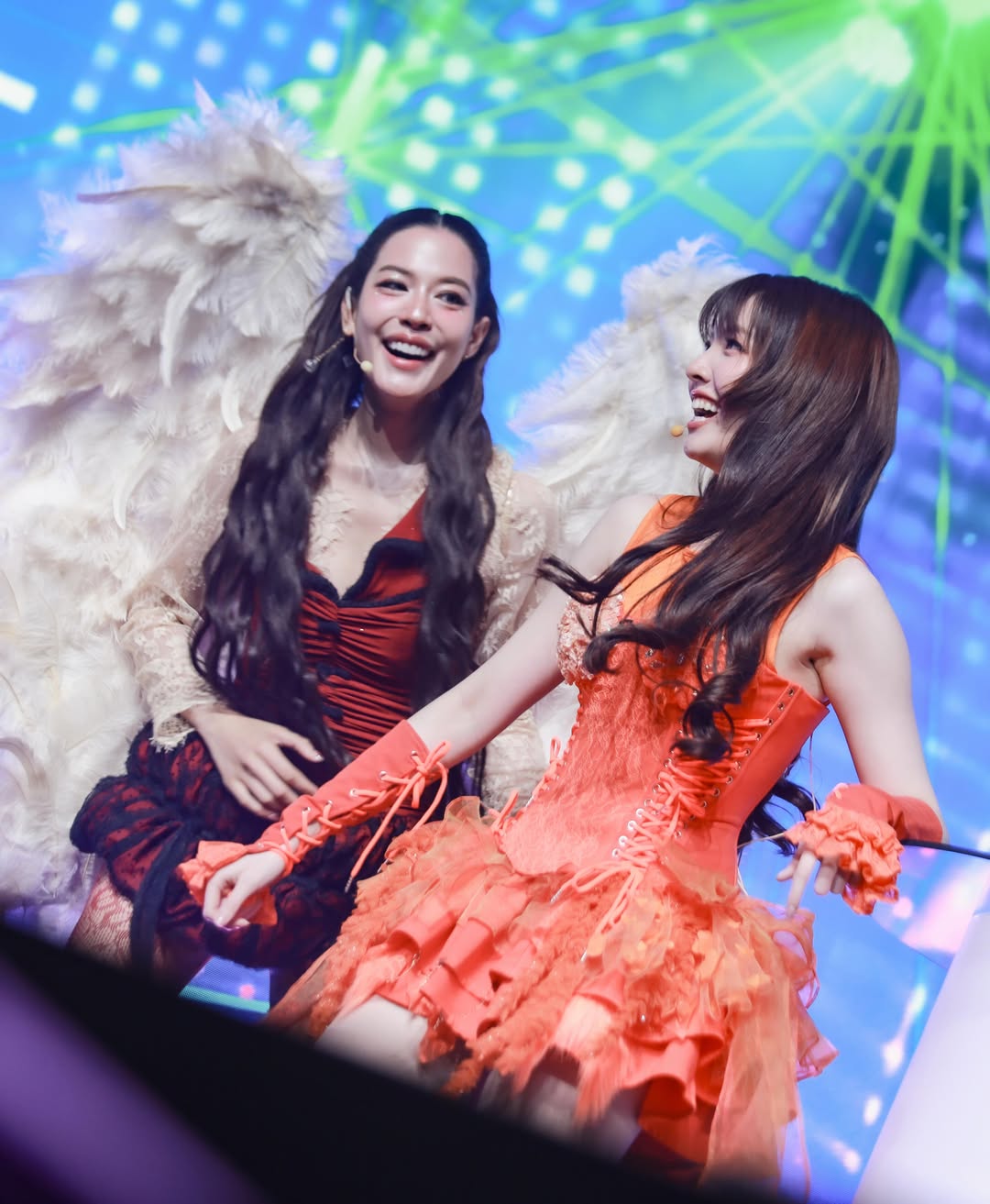 จีน่า - ญีนา ซาลาส