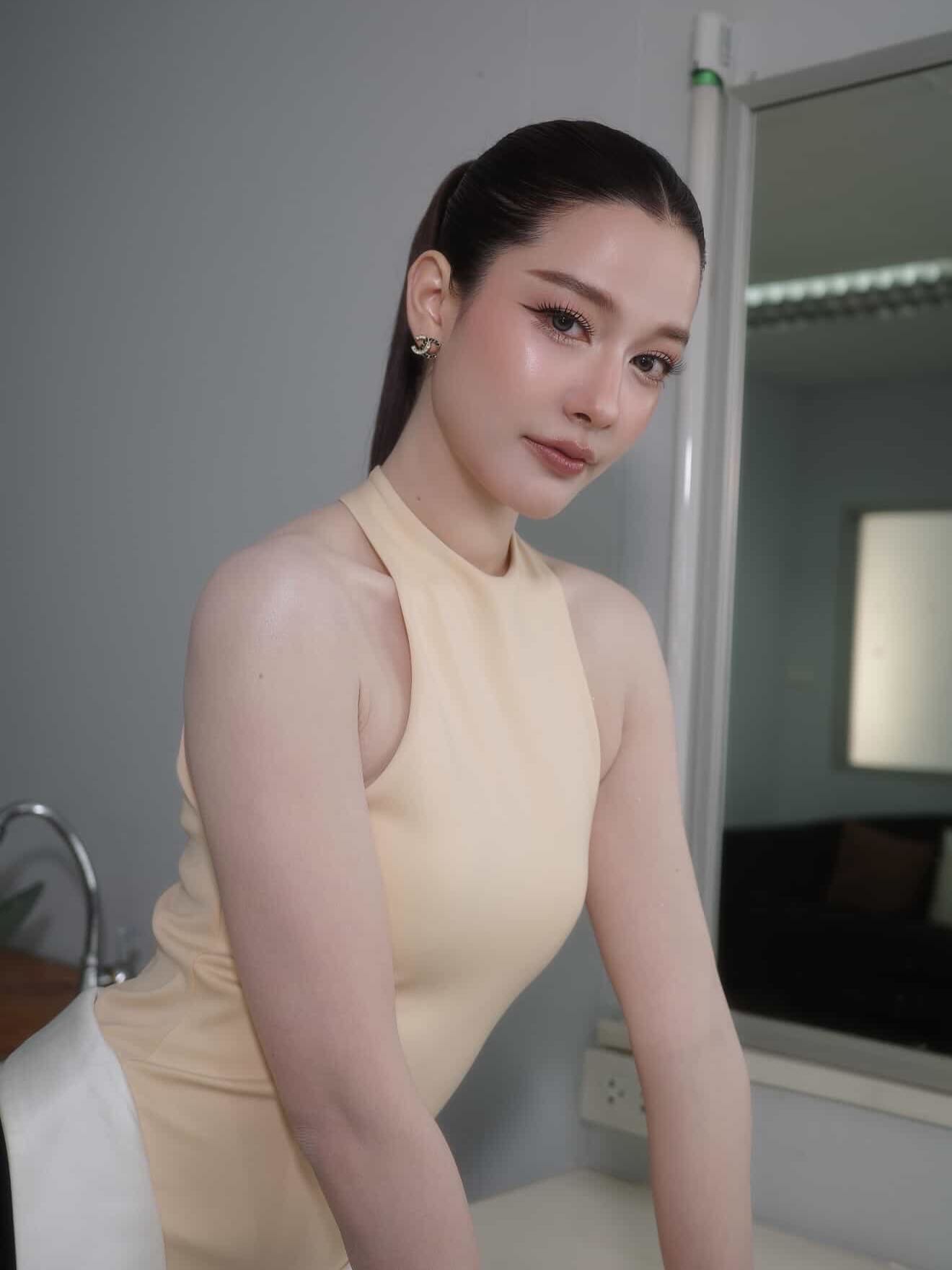 จีน่า - ญีนา ซาลาส
