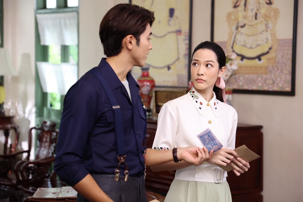 จีน่า - ญีนา ซาลาส