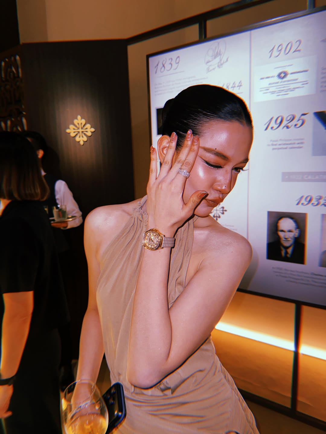 จีน่า - ญีนา ซาลาส