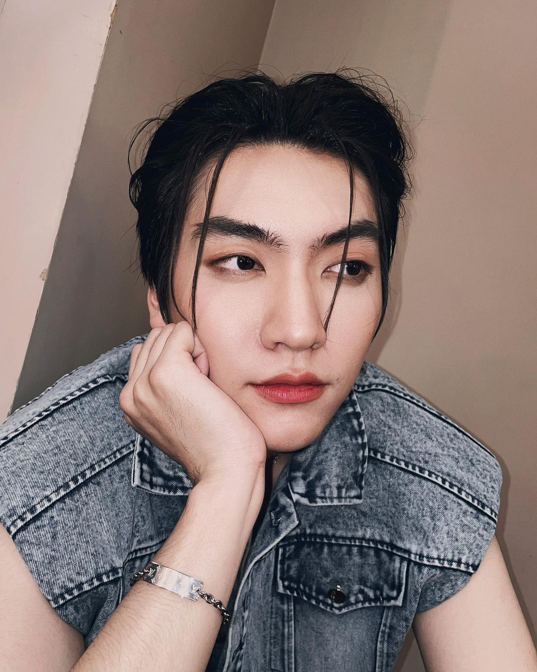 บอส - ชัยกมล เสริมส่งวิทยะ