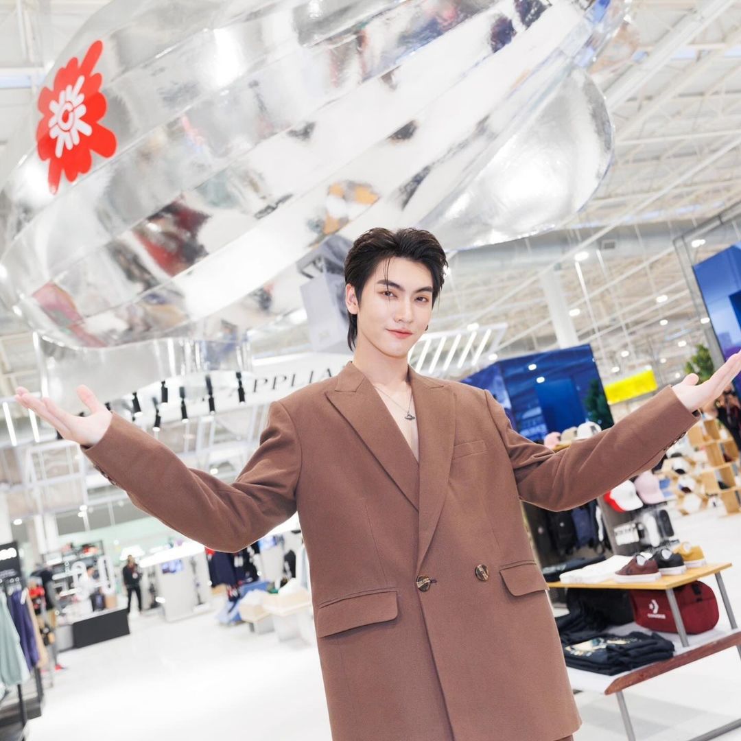 บอส - ชัยกมล เสริมส่งวิทยะ