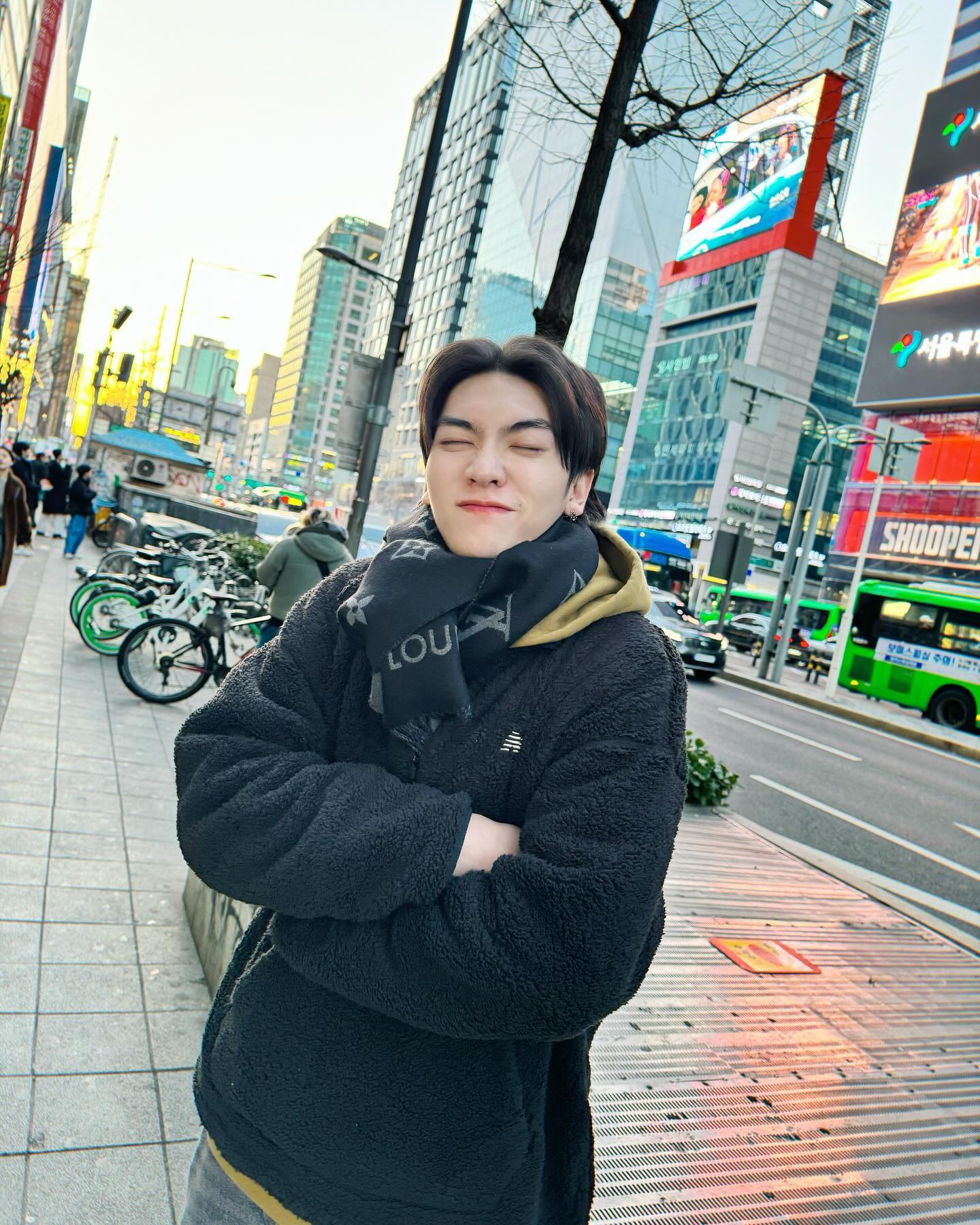 บอส - ชัยกมล เสริมส่งวิทยะ