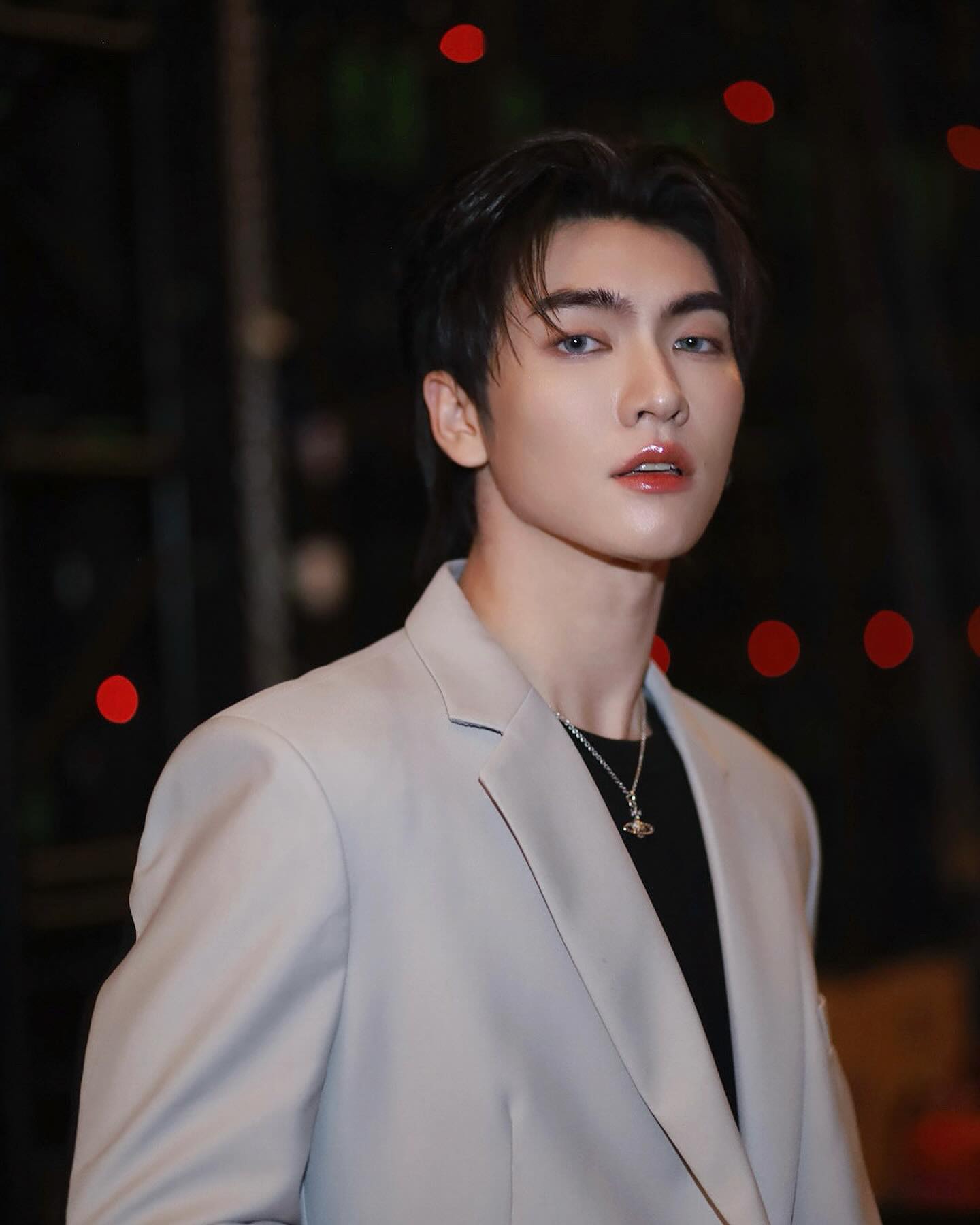 บอส - ชัยกมล เสริมส่งวิทยะ