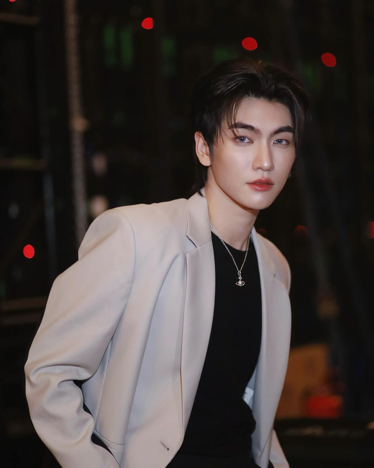 บอส - ชัยกมล เสริมส่งวิทยะ