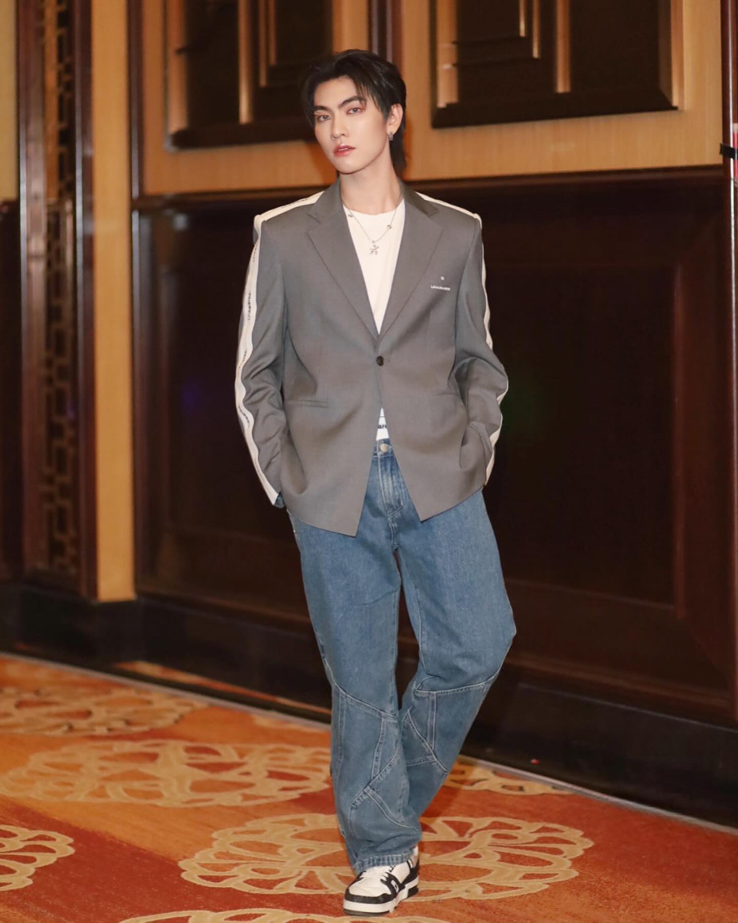 บอส - ชัยกมล เสริมส่งวิทยะ