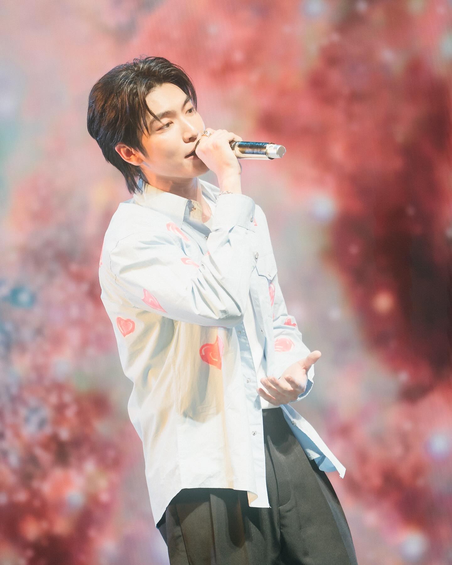 บอส - ชัยกมล เสริมส่งวิทยะ