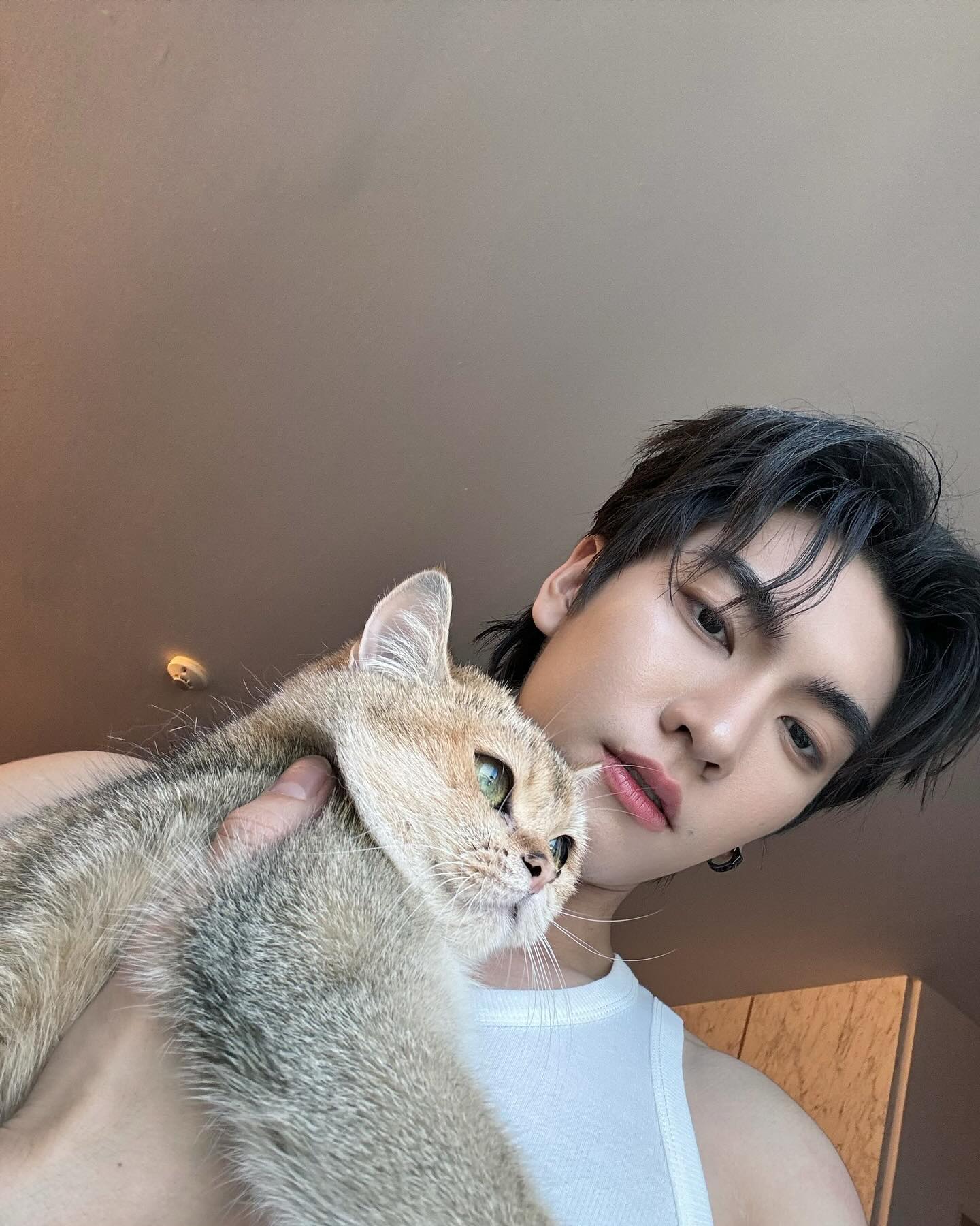 บอส - ชัยกมล เสริมส่งวิทยะ