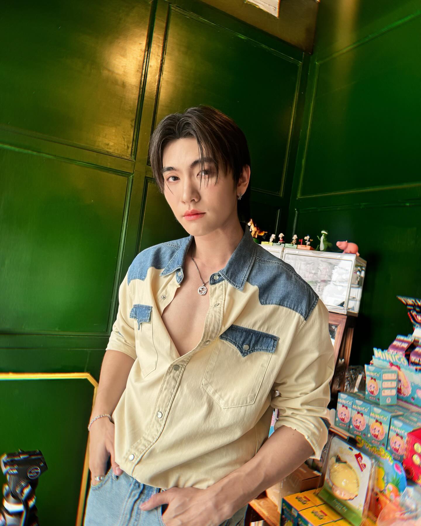 บอส - ชัยกมล เสริมส่งวิทยะ