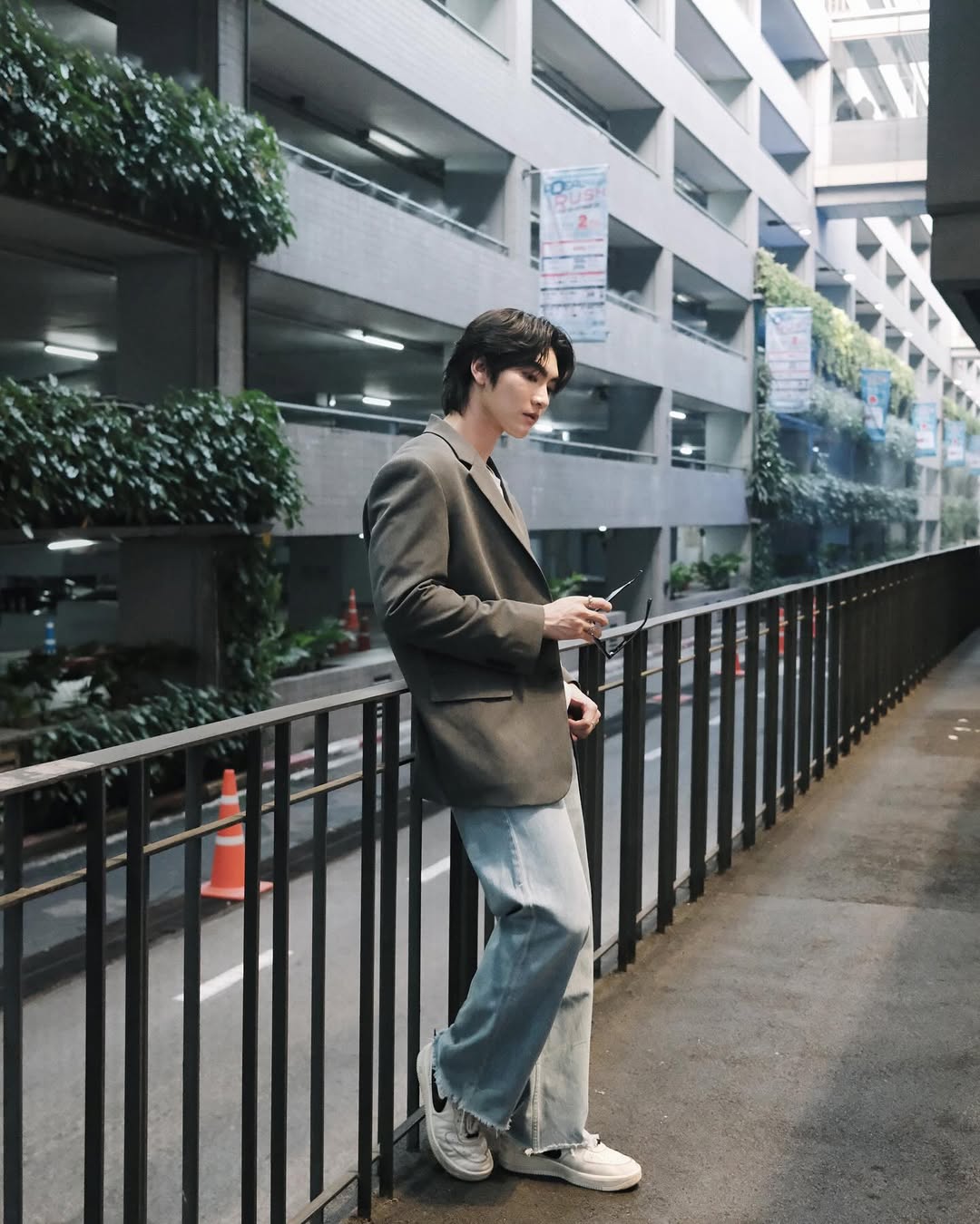 บอส - ชัยกมล เสริมส่งวิทยะ