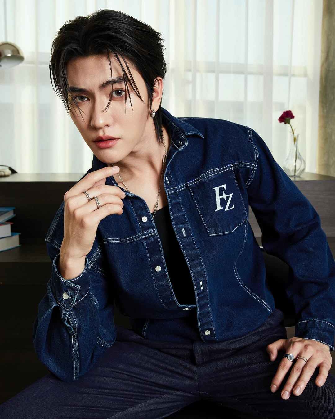 บอส - ชัยกมล เสริมส่งวิทยะ