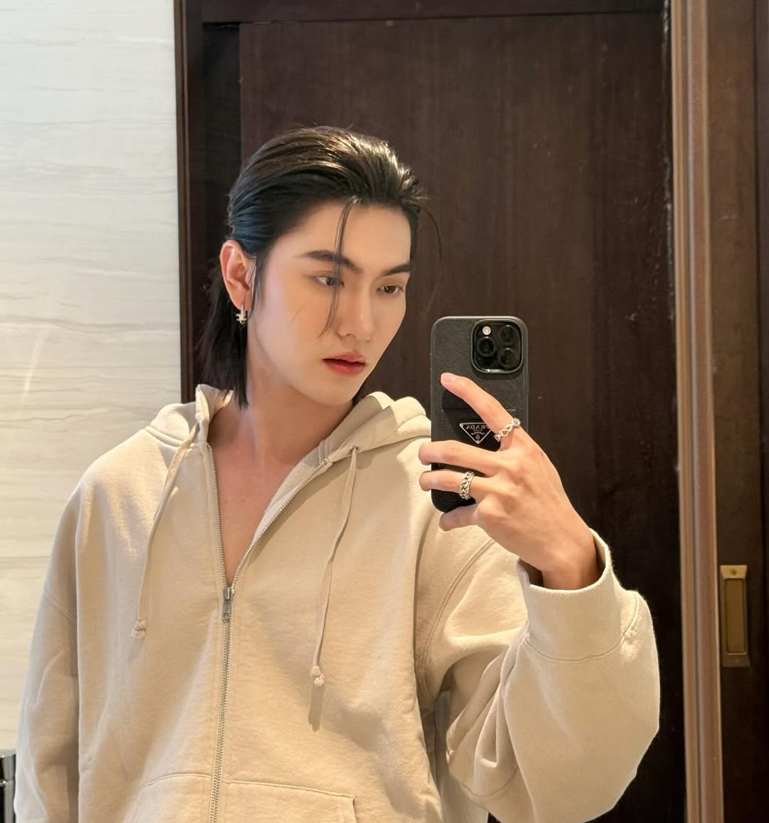 บอส - ชัยกมล เสริมส่งวิทยะ