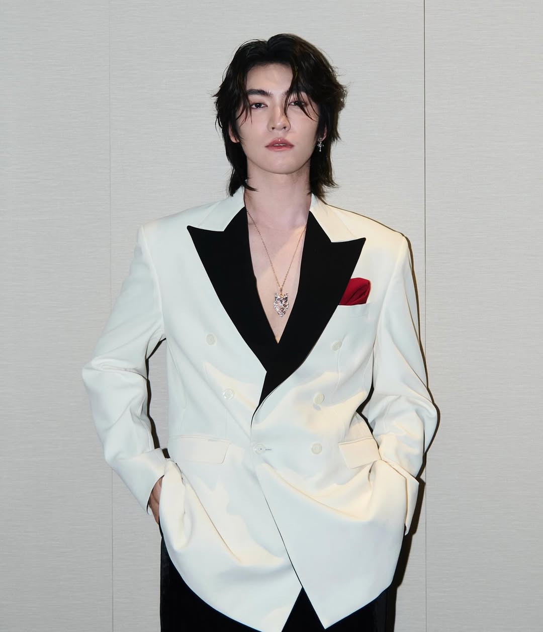 บอส - ชัยกมล เสริมส่งวิทยะ