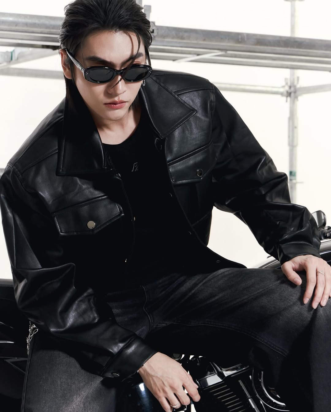 บอส - ชัยกมล เสริมส่งวิทยะ