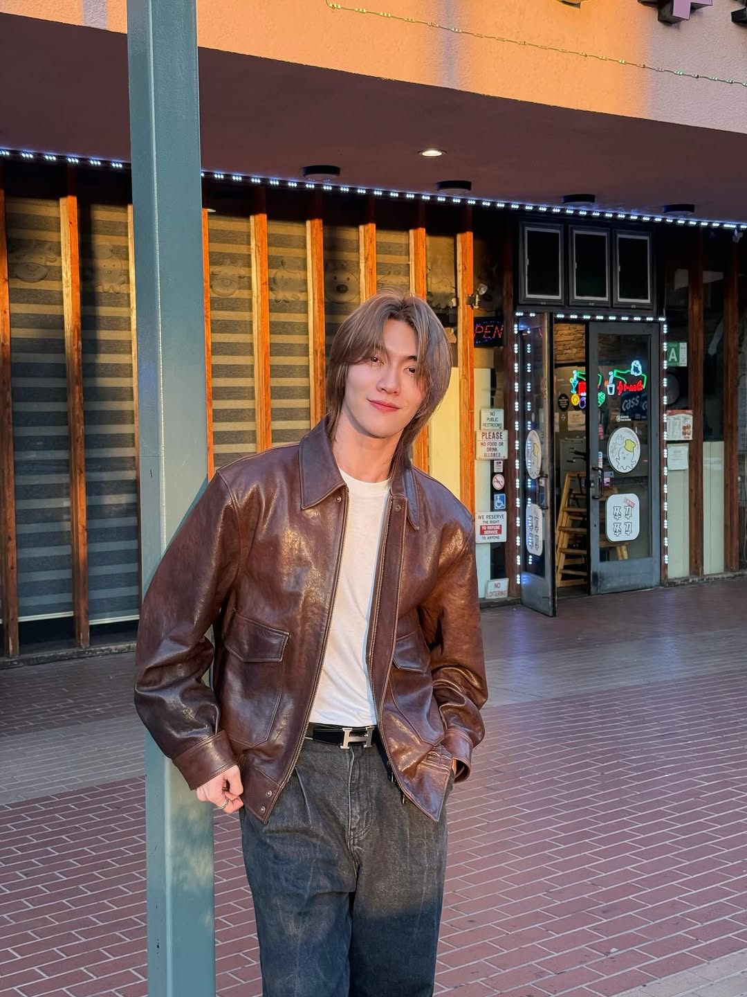 บอส - ชัยกมล เสริมส่งวิทยะ