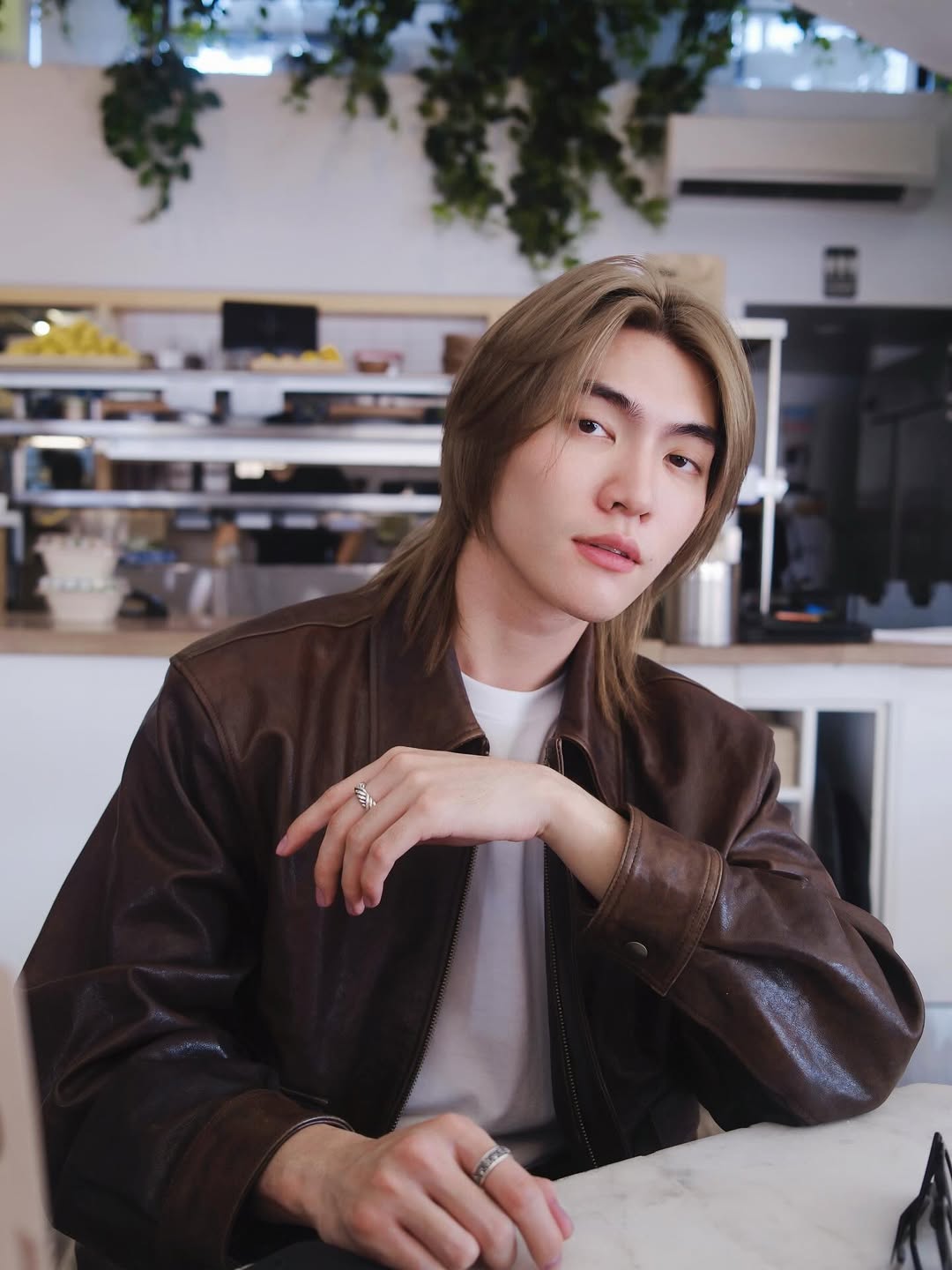 บอส - ชัยกมล เสริมส่งวิทยะ
