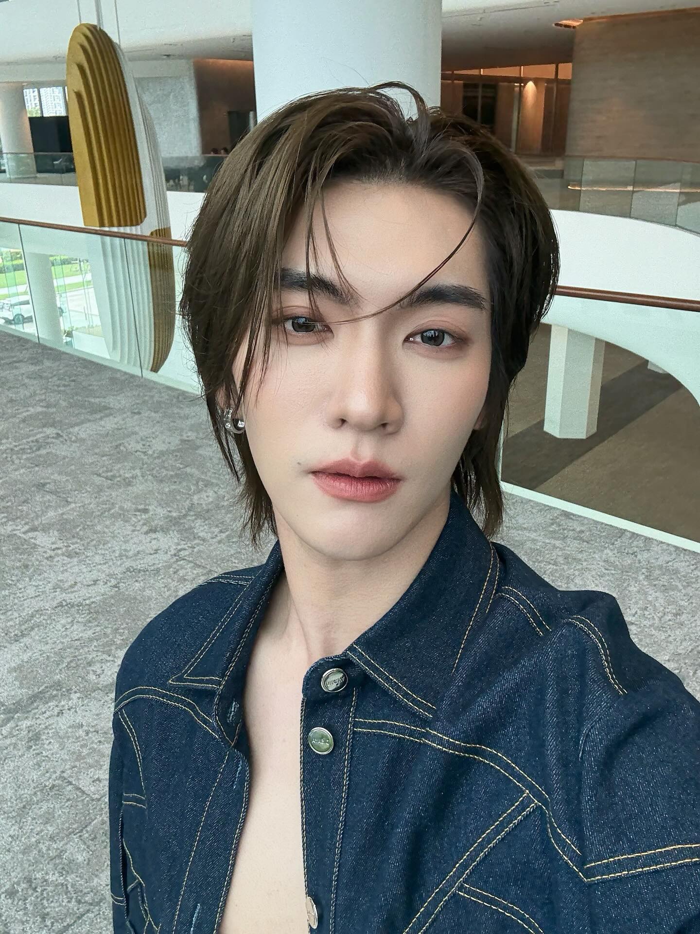 บอส - ชัยกมล เสริมส่งวิทยะ