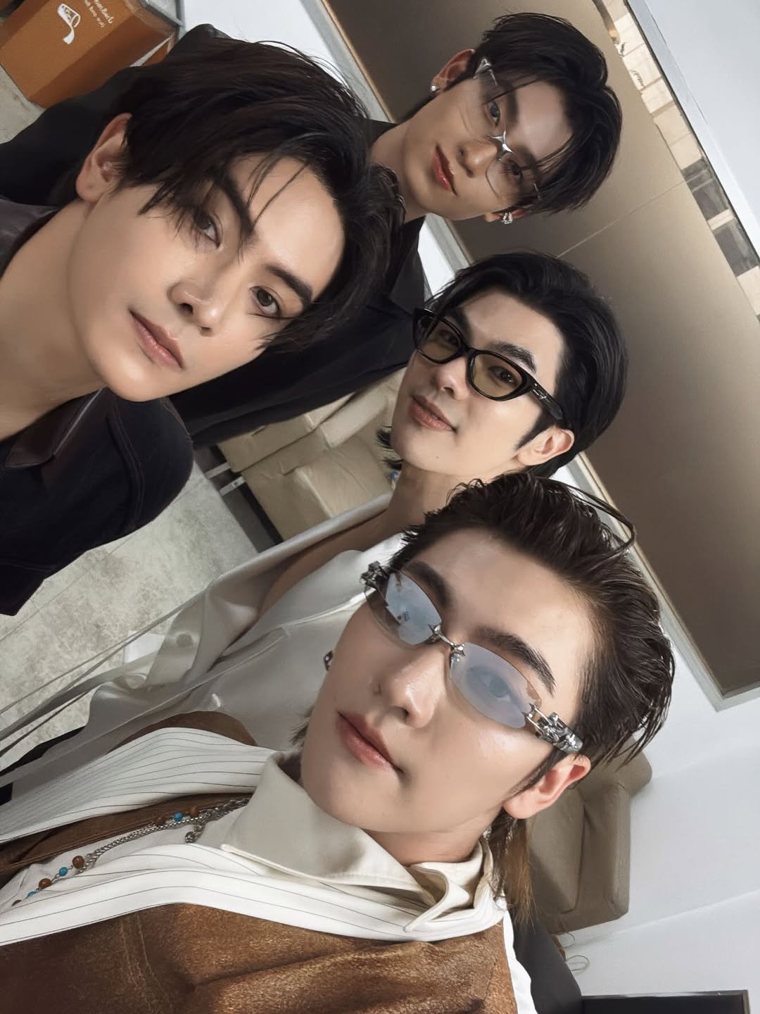 บอส - ชัยกมล เสริมส่งวิทยะ