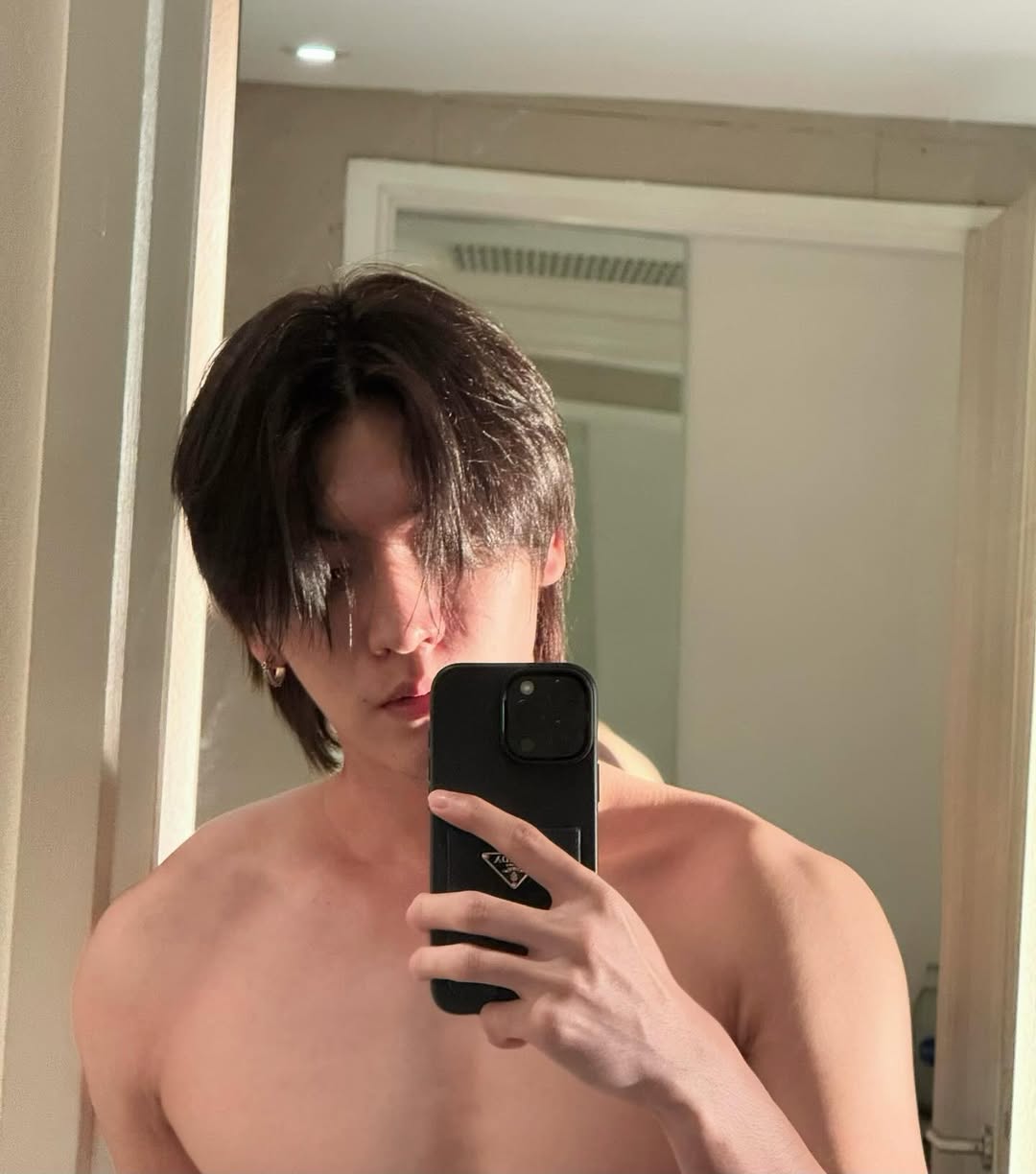 บอส - ชัยกมล เสริมส่งวิทยะ