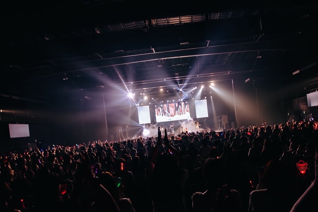 บอส - ชัยกมล เสริมส่งวิทยะ