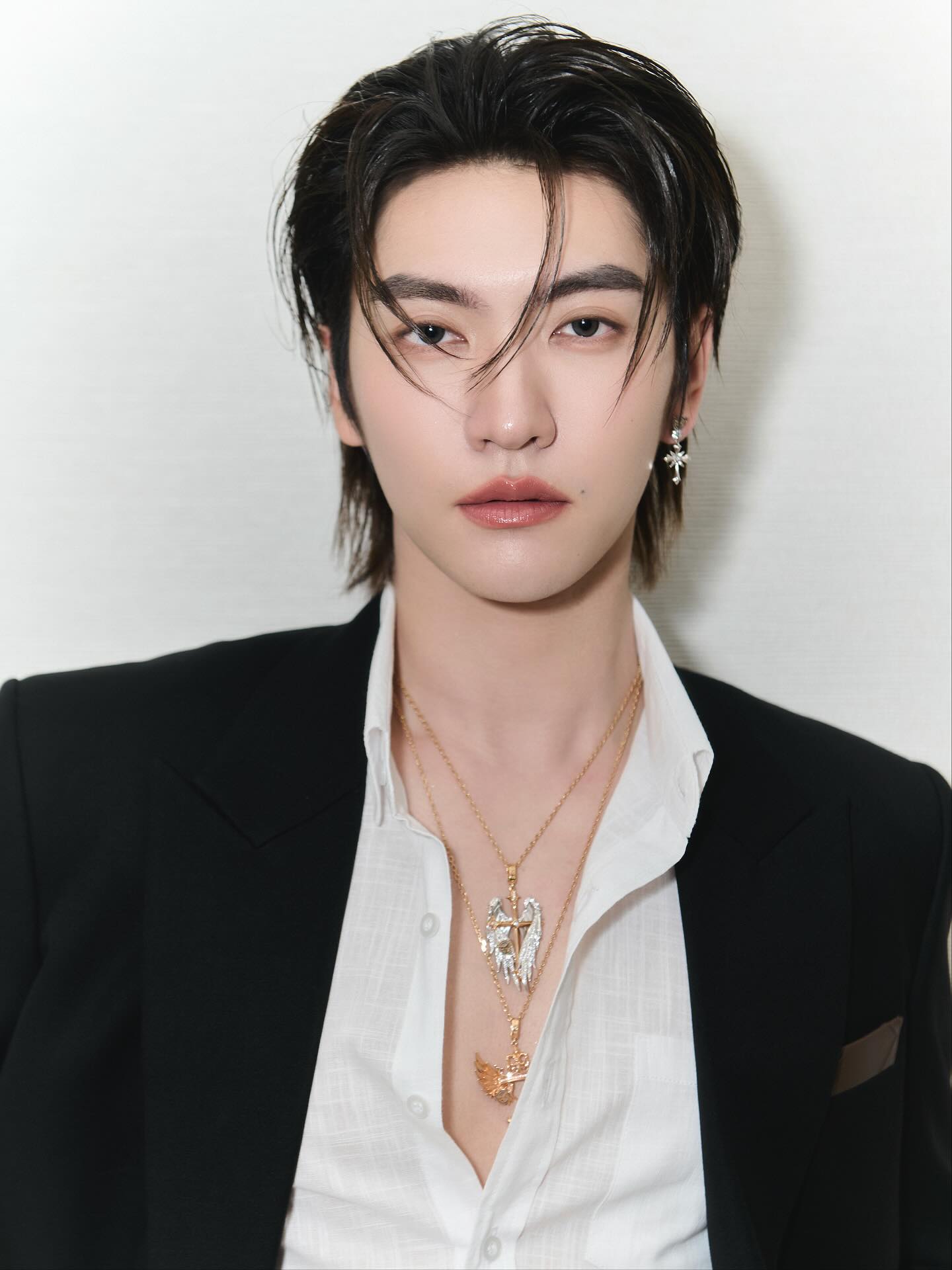 บอส - ชัยกมล เสริมส่งวิทยะ