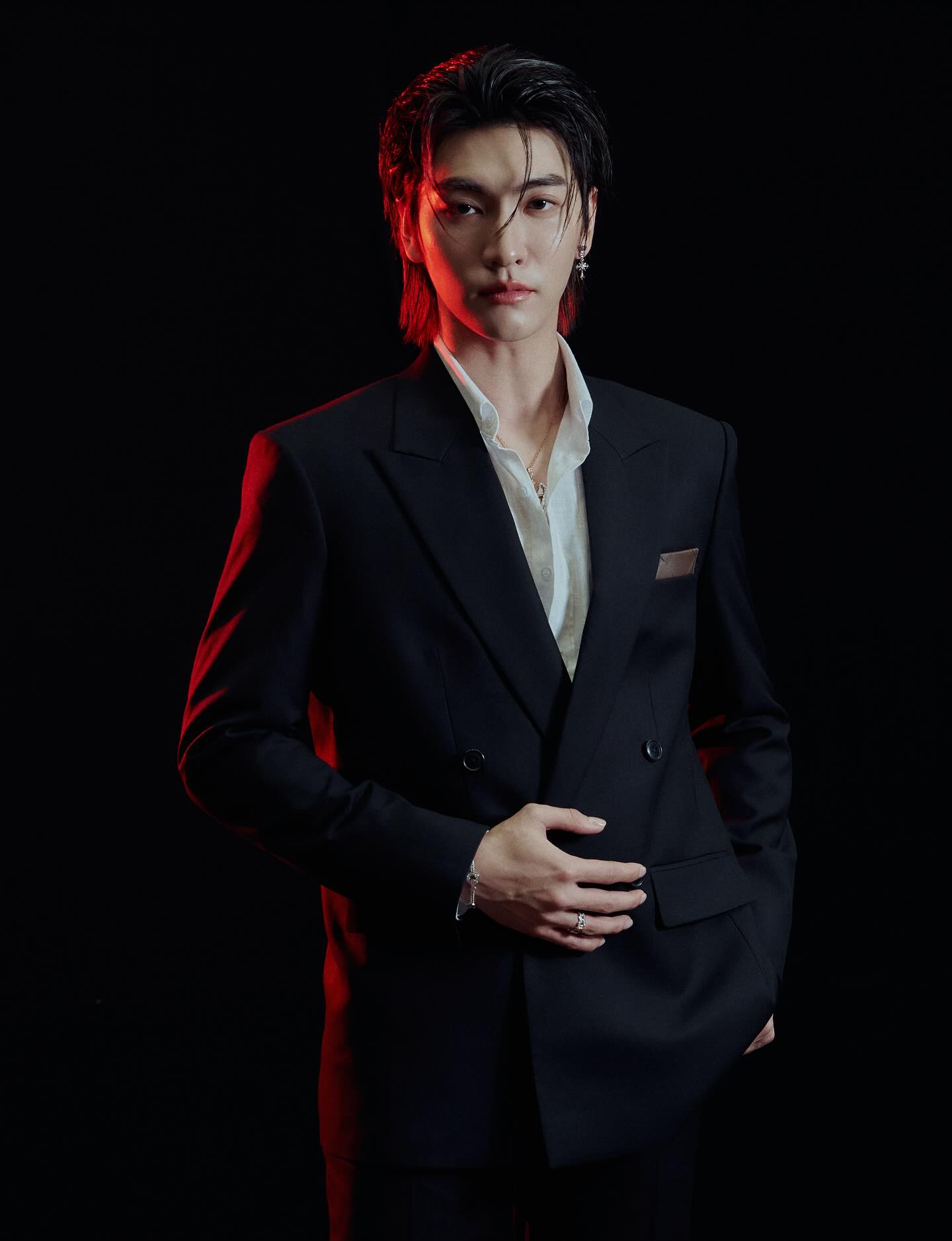 บอส - ชัยกมล เสริมส่งวิทยะ