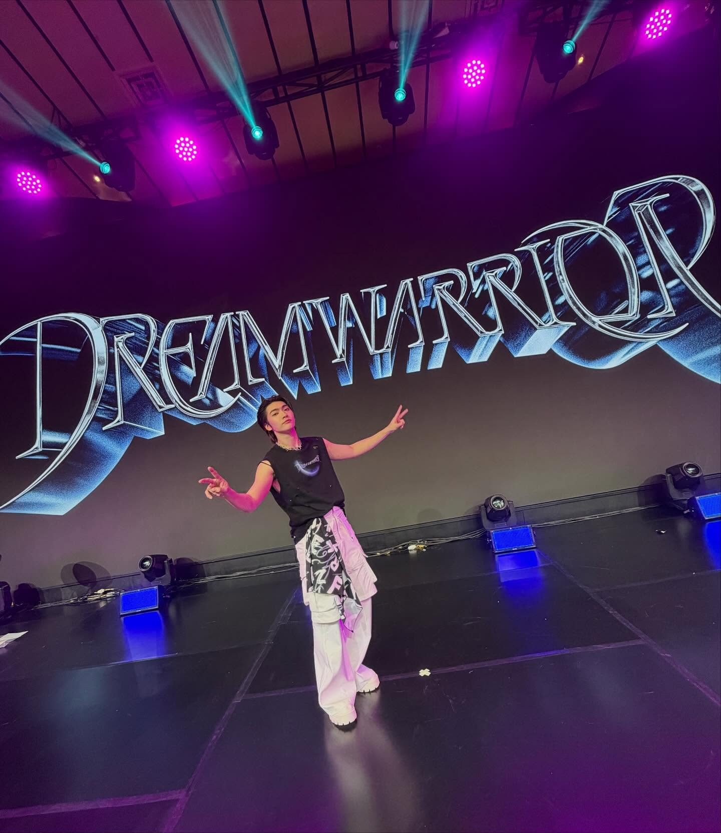 บอส - ชัยกมล เสริมส่งวิทยะ