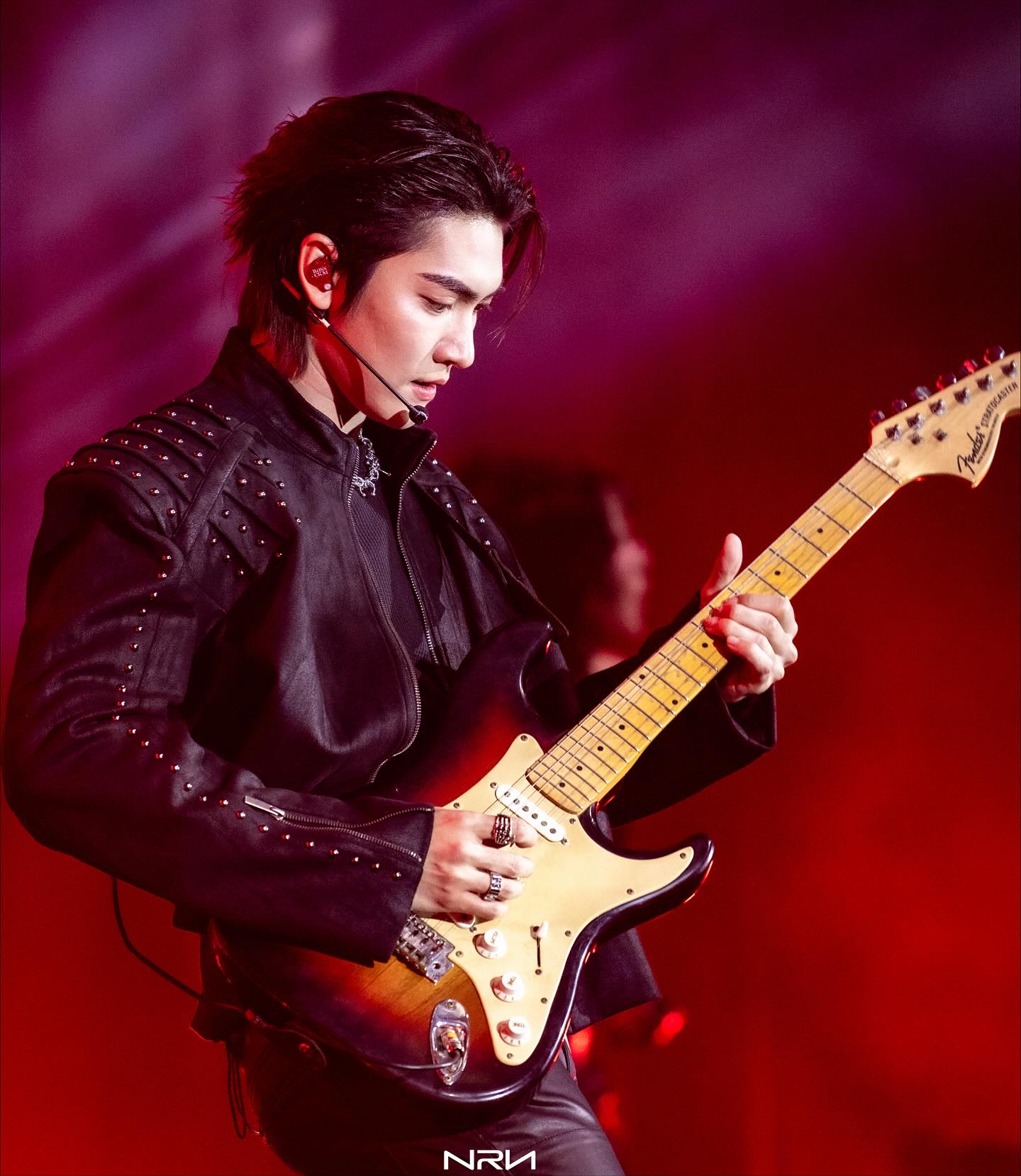 บอส - ชัยกมล เสริมส่งวิทยะ