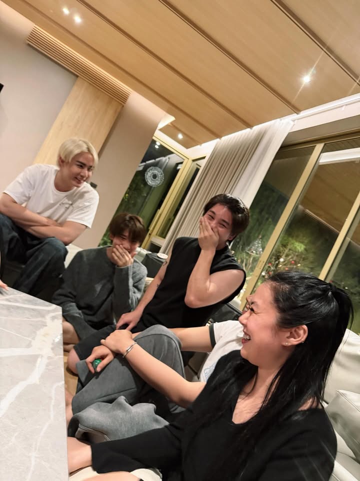 บอส - ชัยกมล เสริมส่งวิทยะ