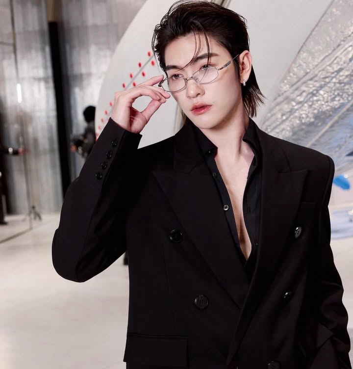 บอส - ชัยกมล เสริมส่งวิทยะ