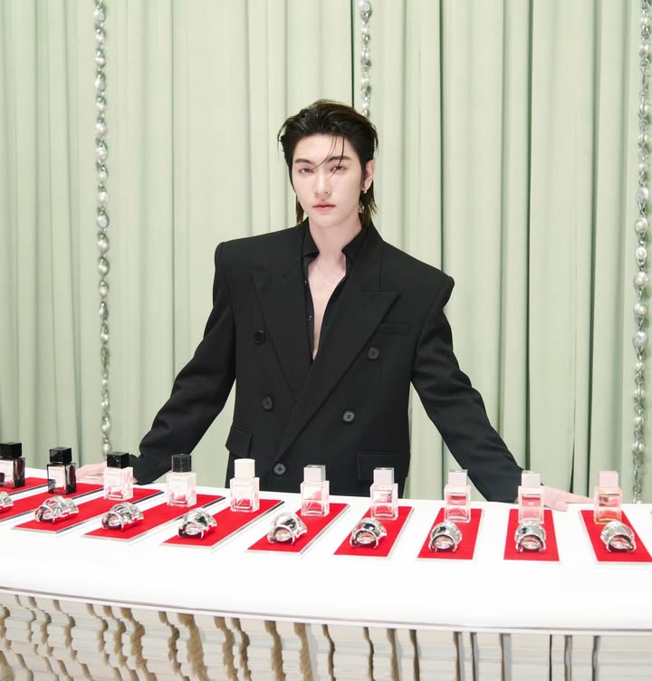 บอส - ชัยกมล เสริมส่งวิทยะ