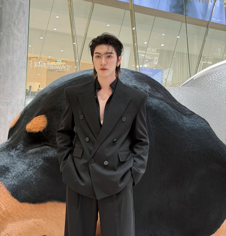 บอส - ชัยกมล เสริมส่งวิทยะ