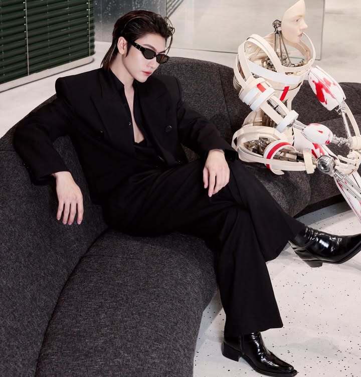 บอส - ชัยกมล เสริมส่งวิทยะ