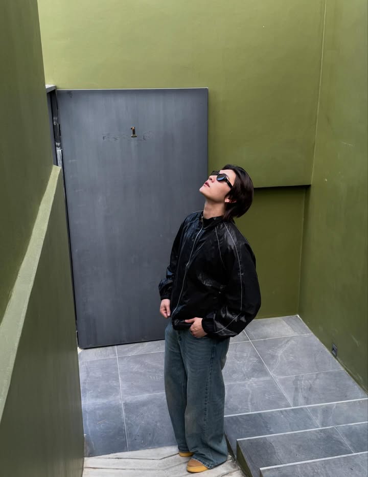 บอส - ชัยกมล เสริมส่งวิทยะ