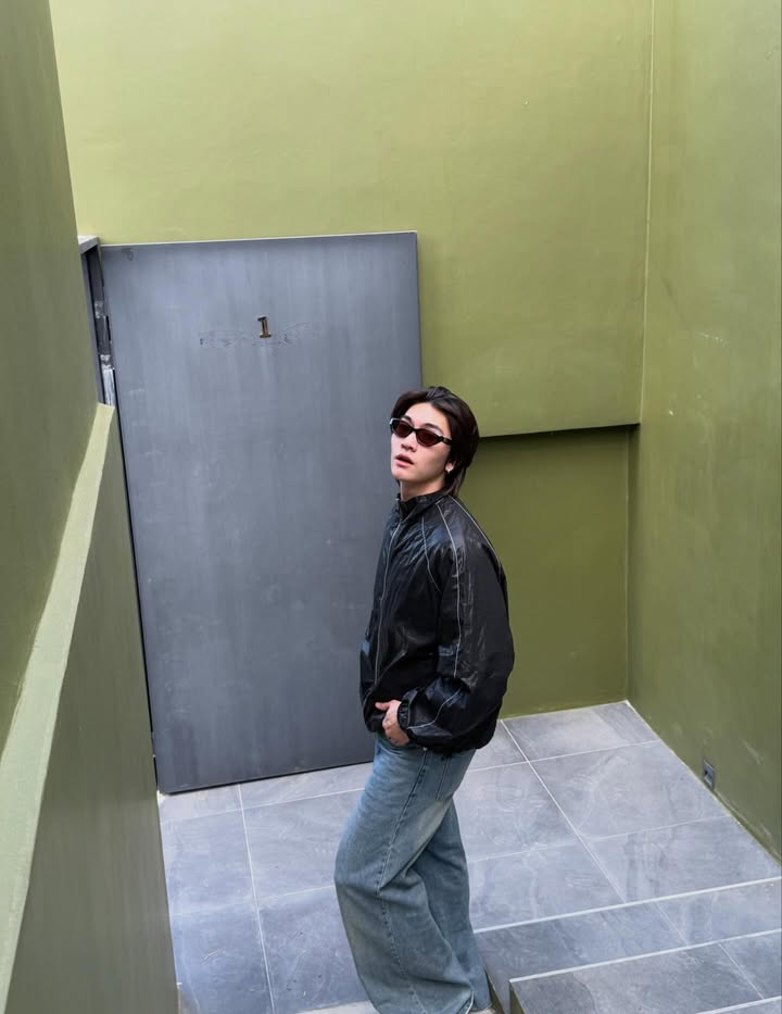 บอส - ชัยกมล เสริมส่งวิทยะ