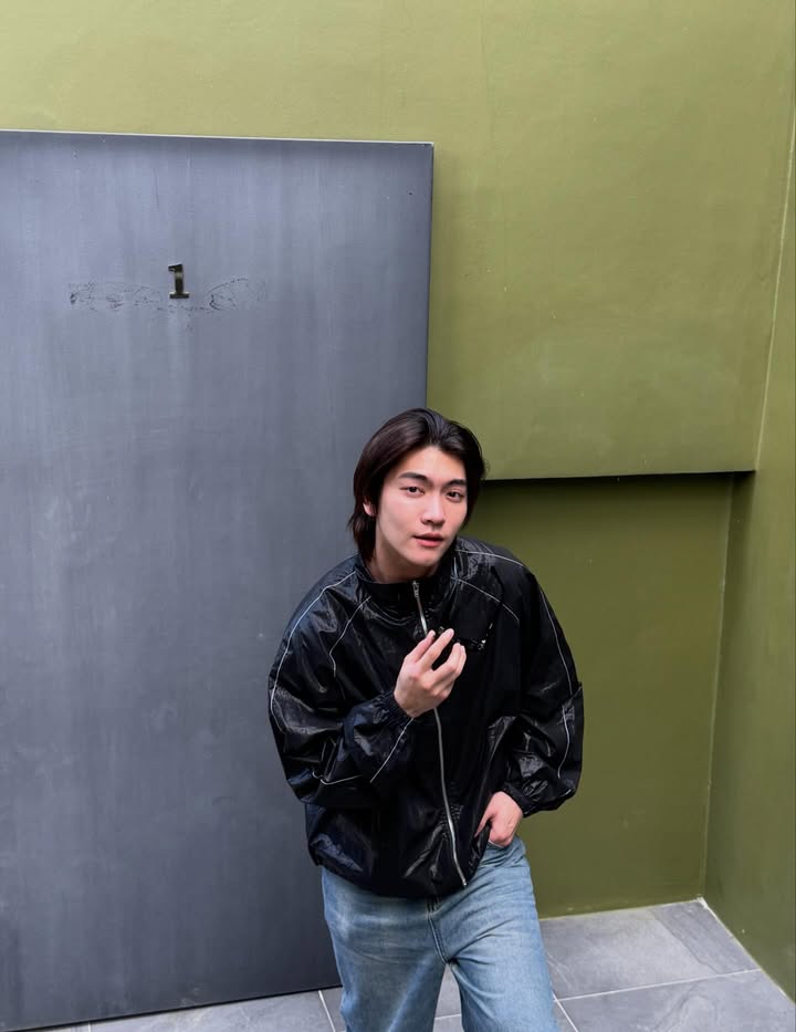 บอส - ชัยกมล เสริมส่งวิทยะ