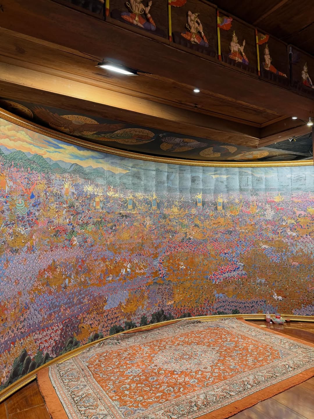 บอส - ชัยกมล เสริมส่งวิทยะ