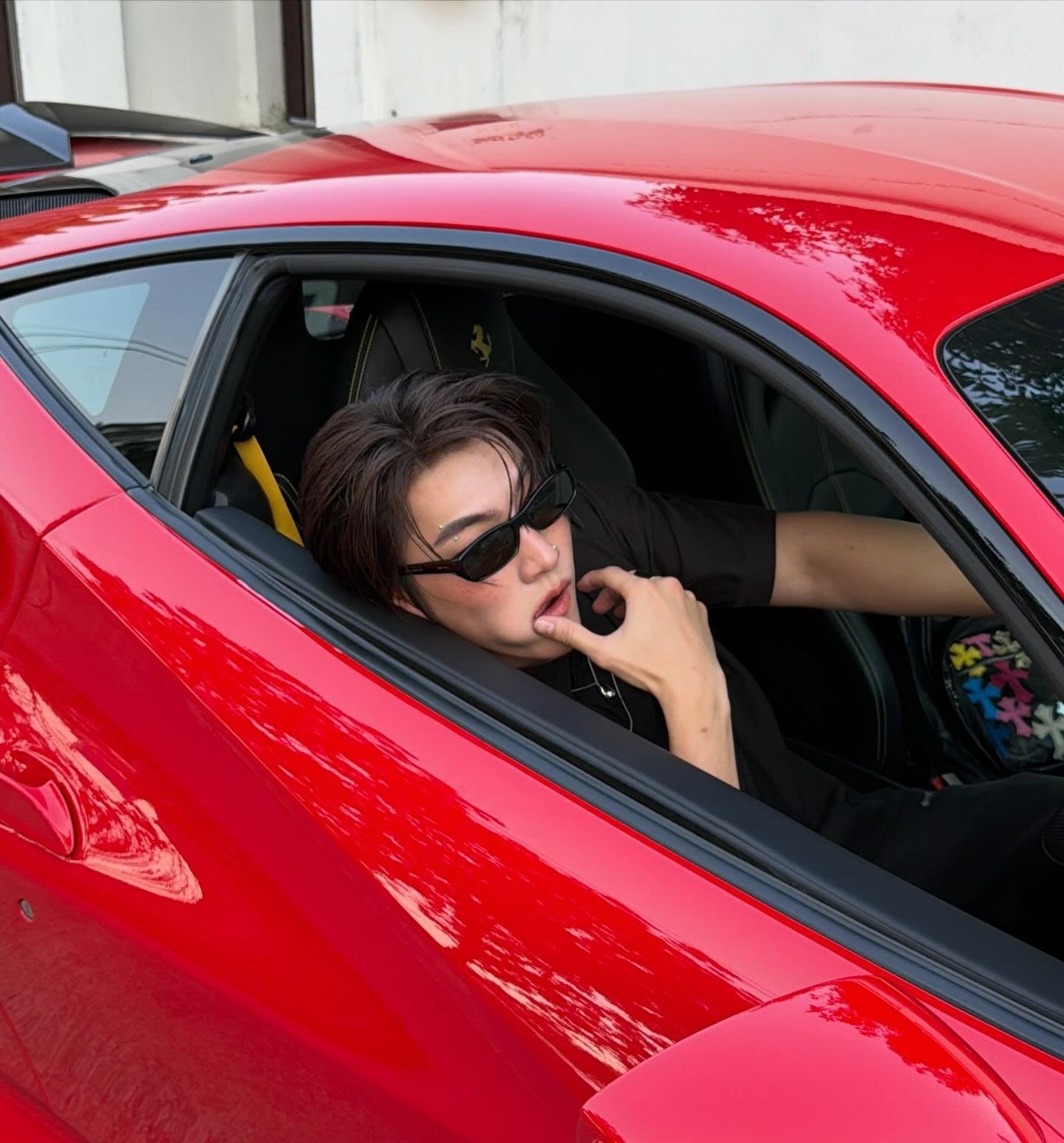 บอส - ชัยกมล เสริมส่งวิทยะ