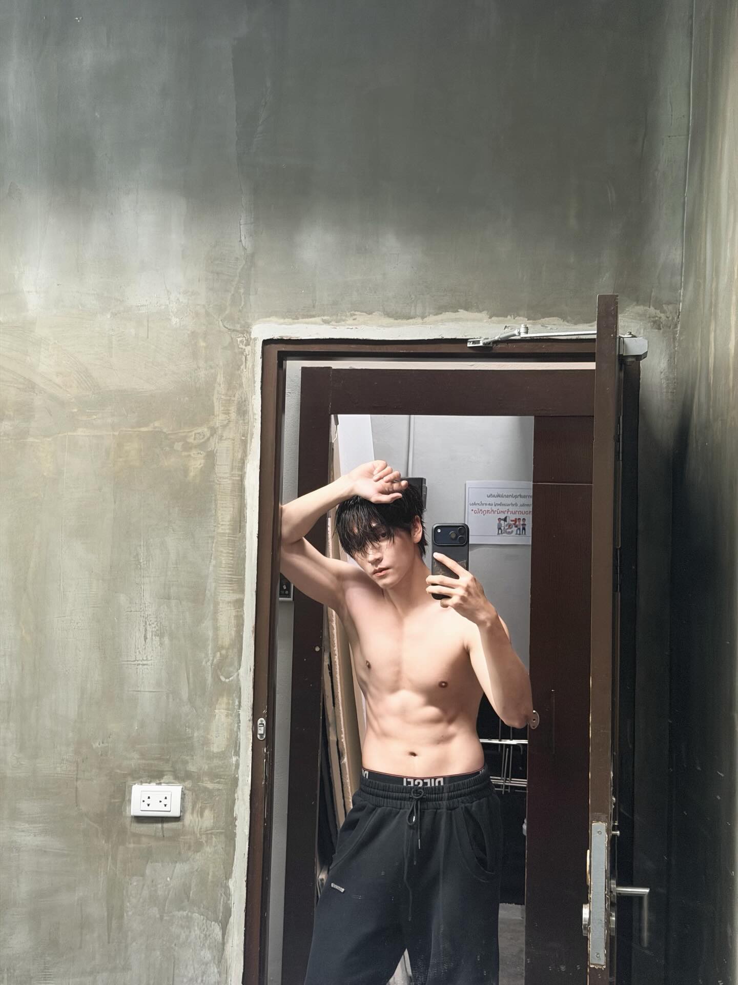 บอส - ชัยกมล เสริมส่งวิทยะ