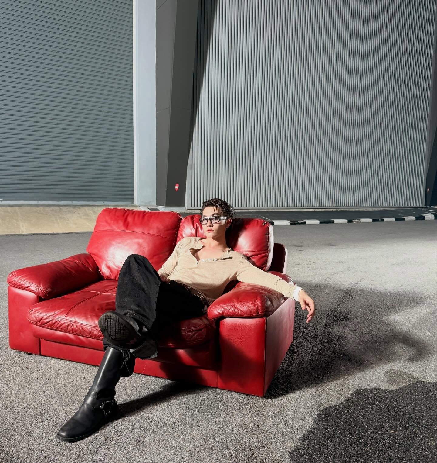 บอส - ชัยกมล เสริมส่งวิทยะ