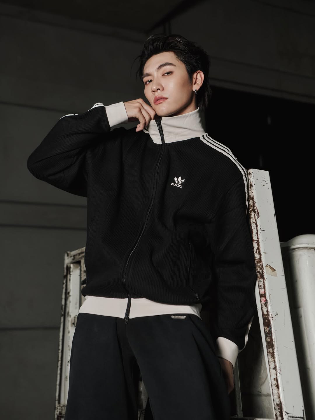 บอส - ชัยกมล เสริมส่งวิทยะ