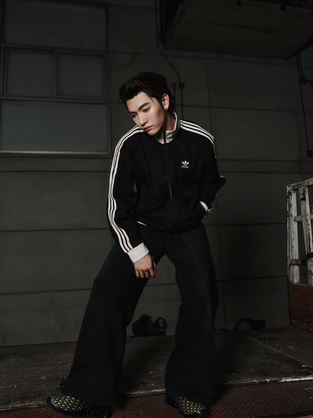 บอส - ชัยกมล เสริมส่งวิทยะ