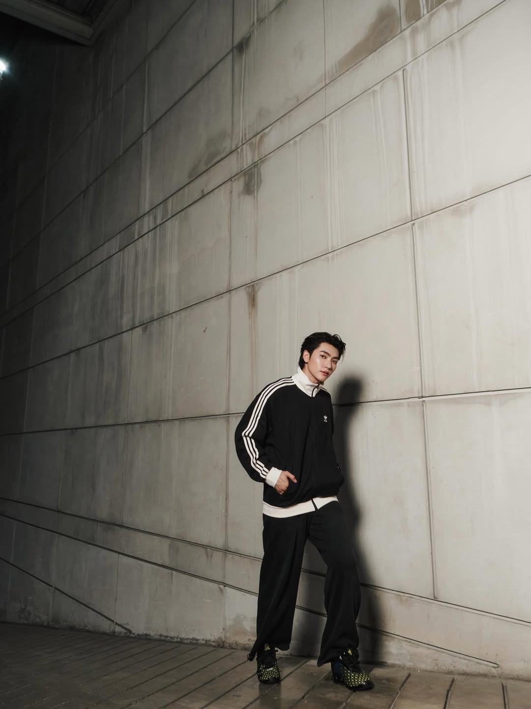 บอส - ชัยกมล เสริมส่งวิทยะ