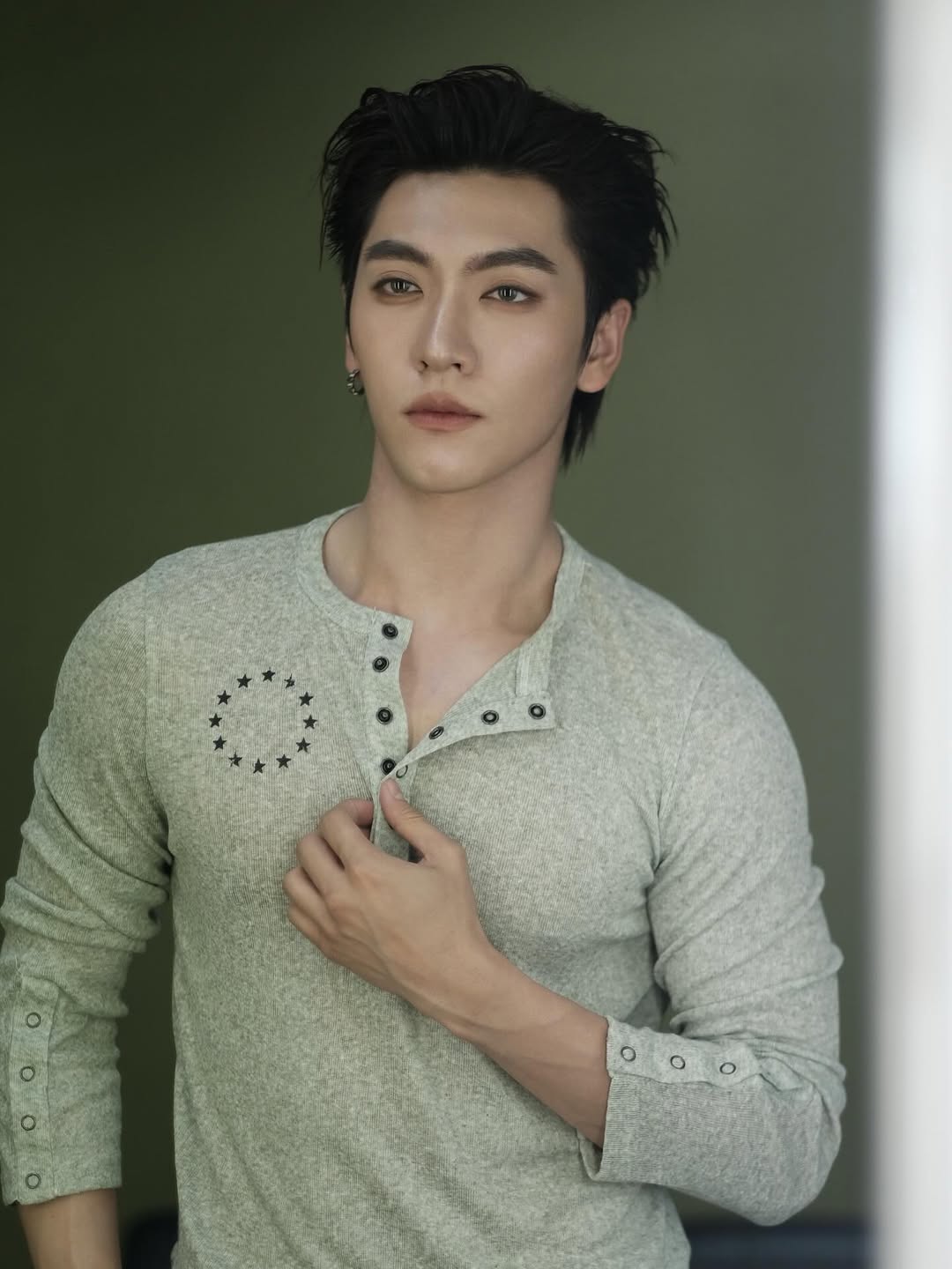 บอส - ชัยกมล เสริมส่งวิทยะ