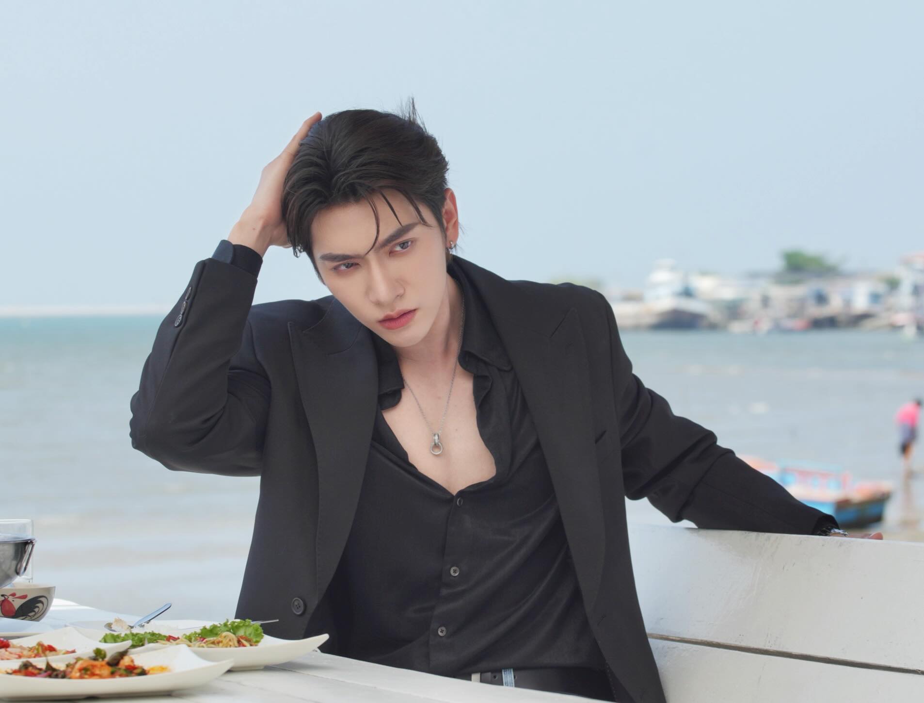 บอส - ชัยกมล เสริมส่งวิทยะ