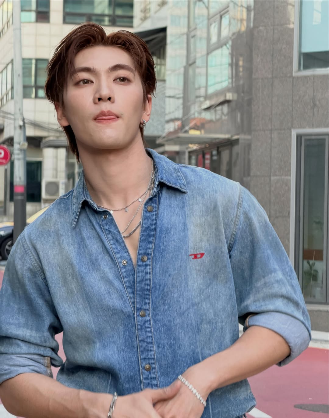 บอส - ชัยกมล เสริมส่งวิทยะ